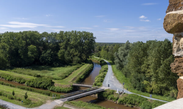 Uitzicht op landschap vanuit de maagdentoren